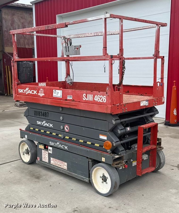 image for item EA2089 Skyjack SJ4626 scissor lift