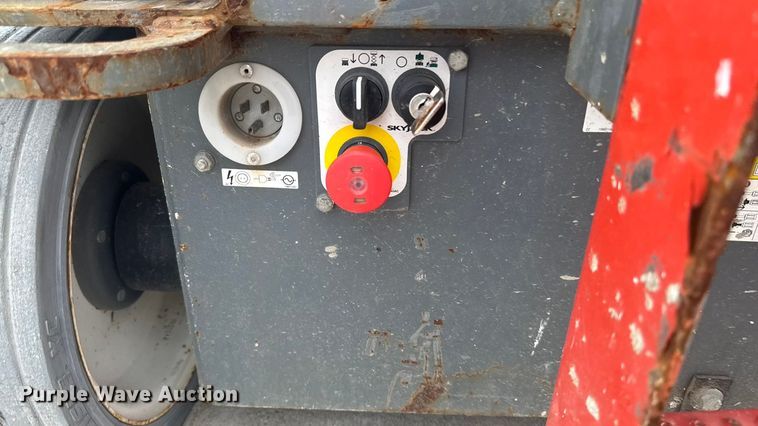 image for item EA2089 Skyjack SJ4626 scissor lift