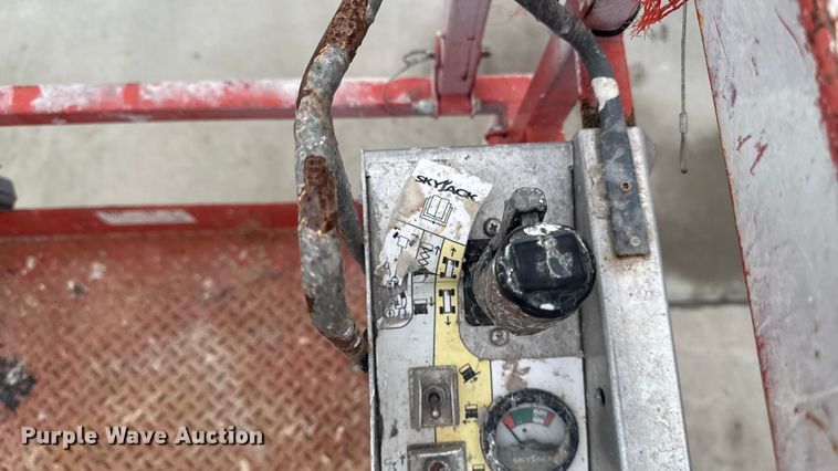 image for item EA2089 Skyjack SJ4626 scissor lift