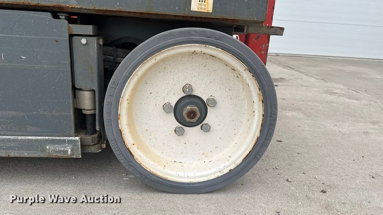 image for item EA2089 Skyjack SJ4626 scissor lift