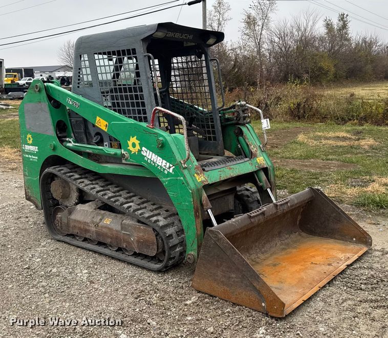 MINI CARGADOR SOBRE ORUGAS 2015 TAKEUCHI TL8