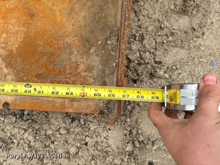 image for item EA2090 2015 Takeuchi TL8 tracked skid steer loader