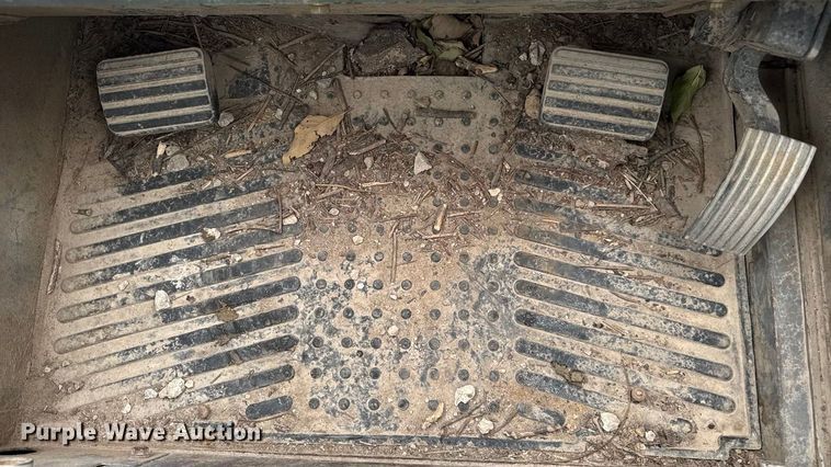 image for item EA2090 2015 Takeuchi TL8 tracked skid steer loader