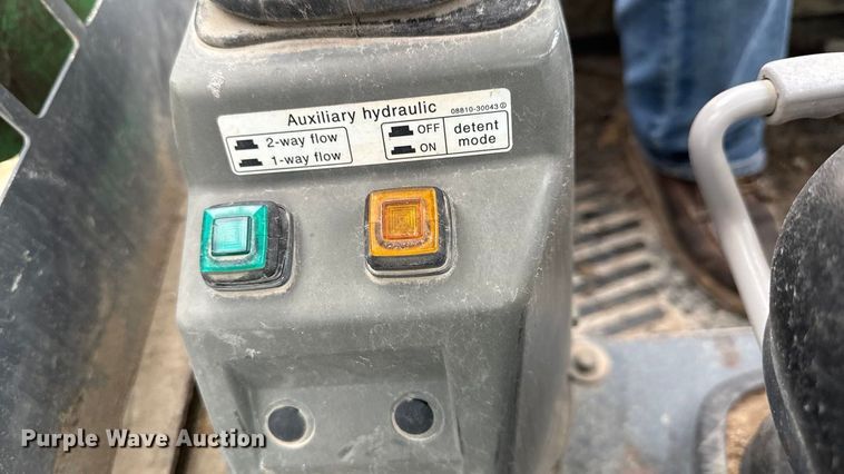 image for item EA2090 2015 Takeuchi TL8 tracked skid steer loader