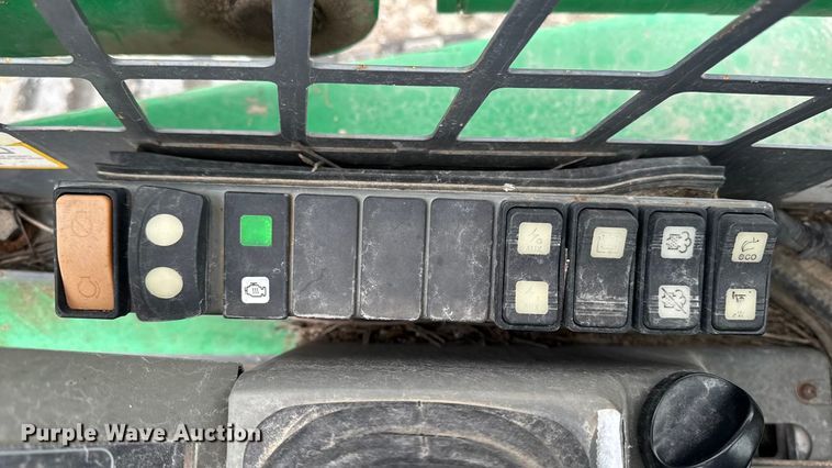 image for item EA2090 2015 Takeuchi TL8 tracked skid steer loader