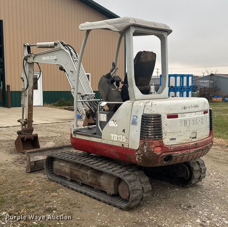 image for item EA2091 2006 Takeuchi TB135 mini excavator