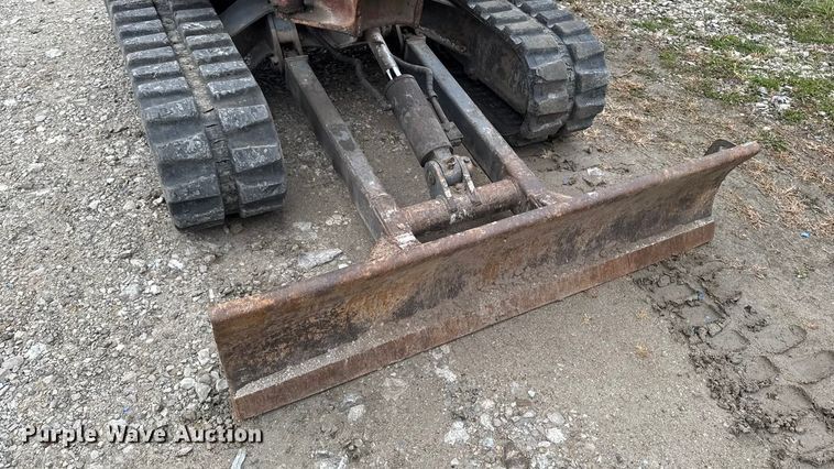 image for item EA2091 2006 Takeuchi TB135 mini excavator