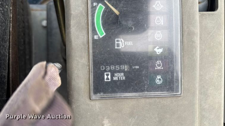 image for item EA2091 2006 Takeuchi TB135 mini excavator