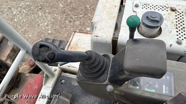 image for item EA2091 2006 Takeuchi TB135 mini excavator