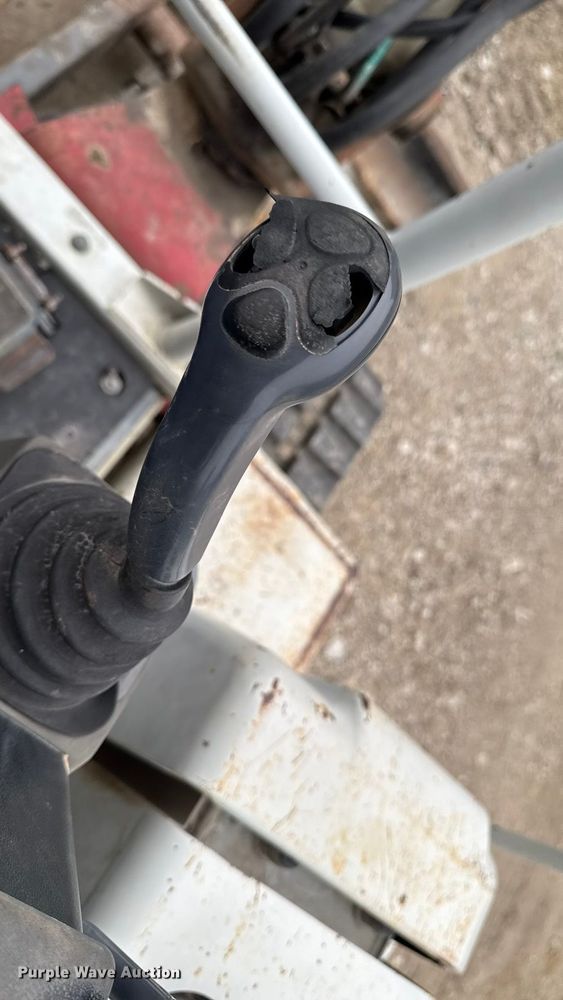 image for item EA2091 2006 Takeuchi TB135 mini excavator