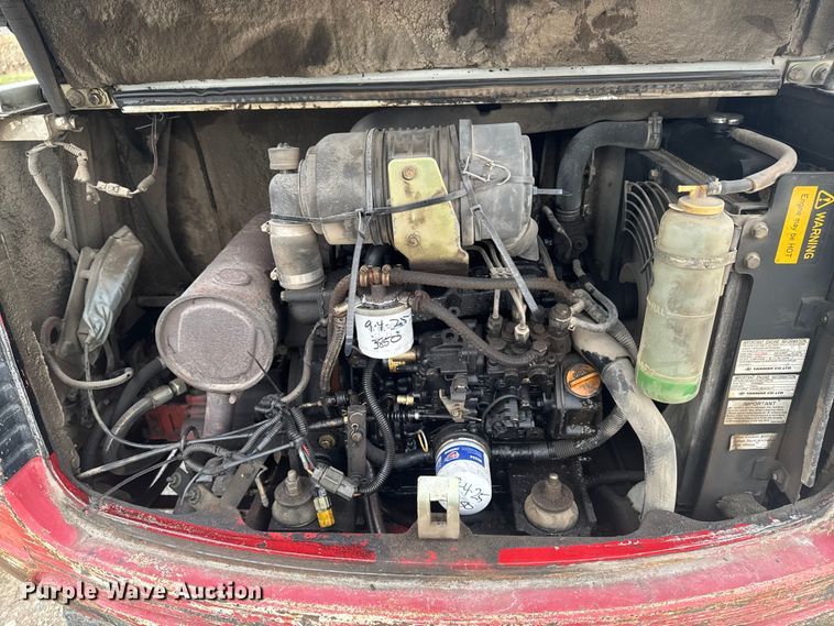 image for item EA2091 2006 Takeuchi TB135 mini excavator