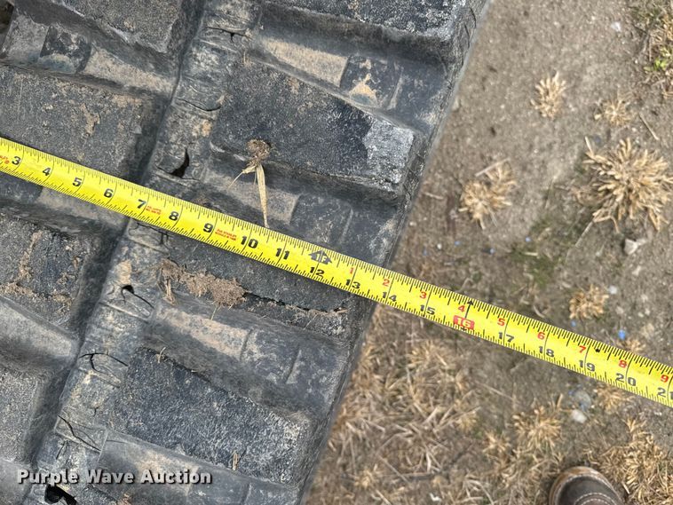 image for item EA2091 2006 Takeuchi TB135 mini excavator