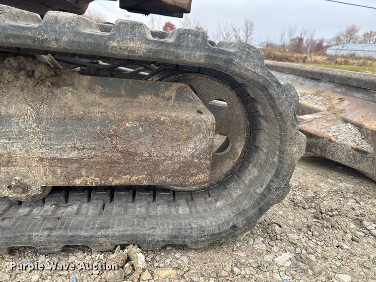 image for item EA2091 2006 Takeuchi TB135 mini excavator