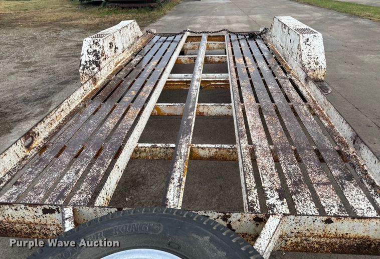 image for item EA2106 1979 Belshe utility trailer