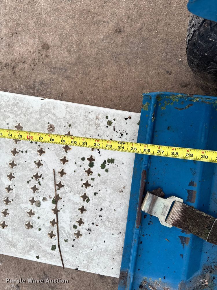 image for item EA2107 2007 Stehl Tow tow dolly trailer