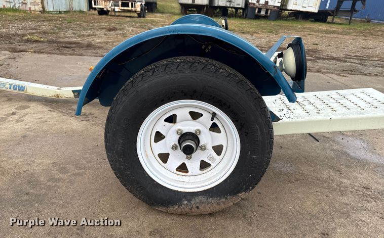 image for item EA2107 2007 Stehl Tow tow dolly trailer