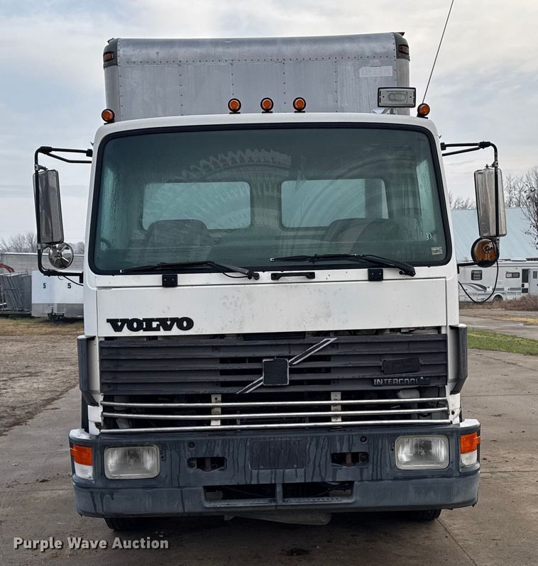 image for item EA2108 1993 Volvo FE box truck