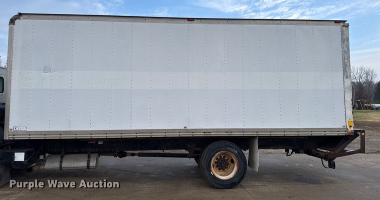 image for item EA2108 1993 Volvo FE box truck