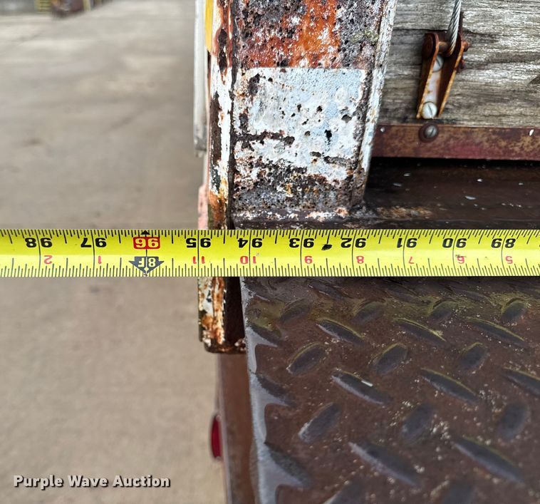 image for item EA2108 1993 Volvo FE box truck