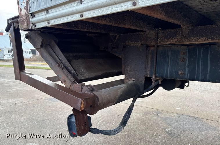 image for item EA2108 1993 Volvo FE box truck