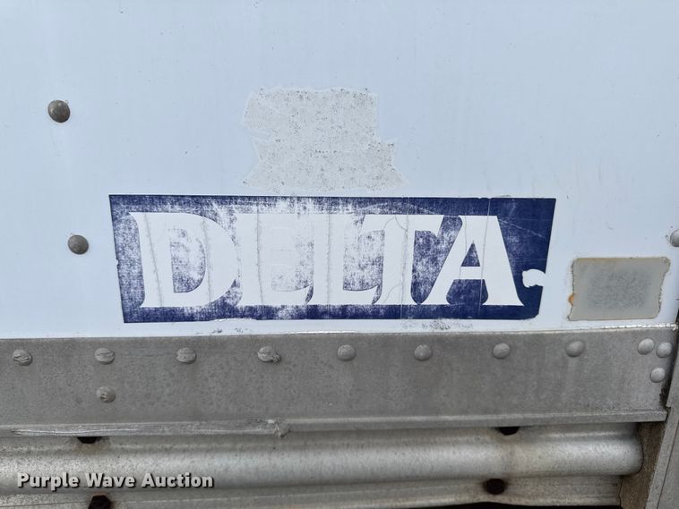 image for item EA2108 1993 Volvo FE box truck