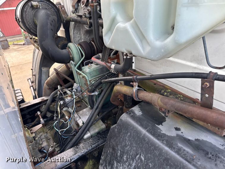 image for item EA2108 1993 Volvo FE box truck