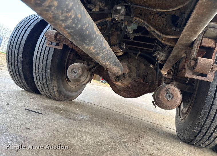 image for item EA2108 1993 Volvo FE box truck