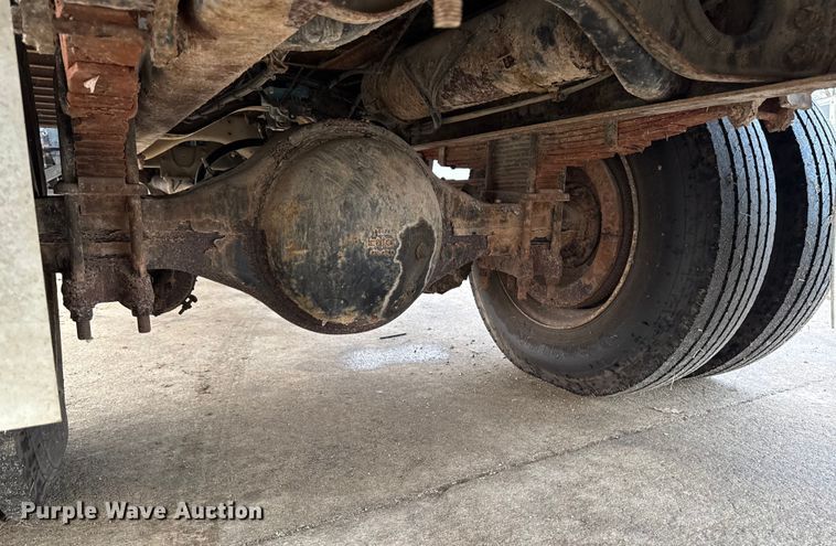 image for item EA2108 1993 Volvo FE box truck