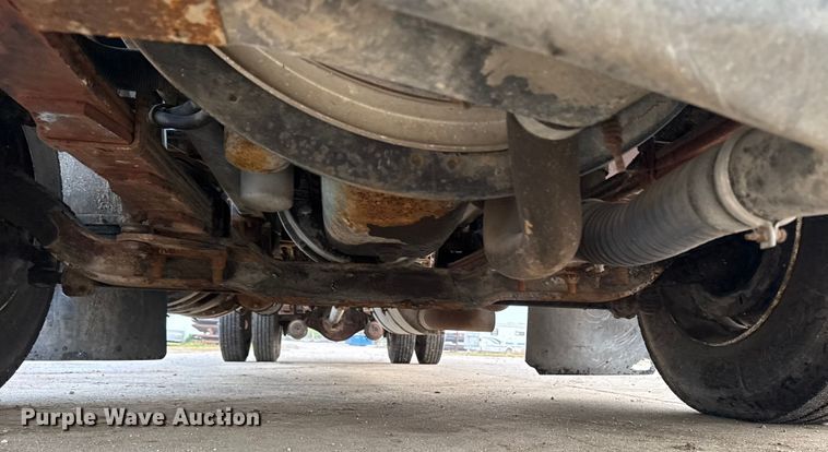 image for item EA2108 1993 Volvo FE box truck