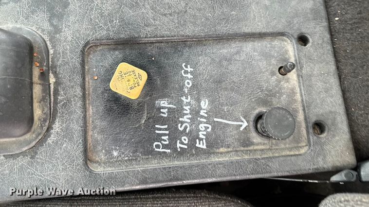 image for item EA2108 1993 Volvo FE box truck