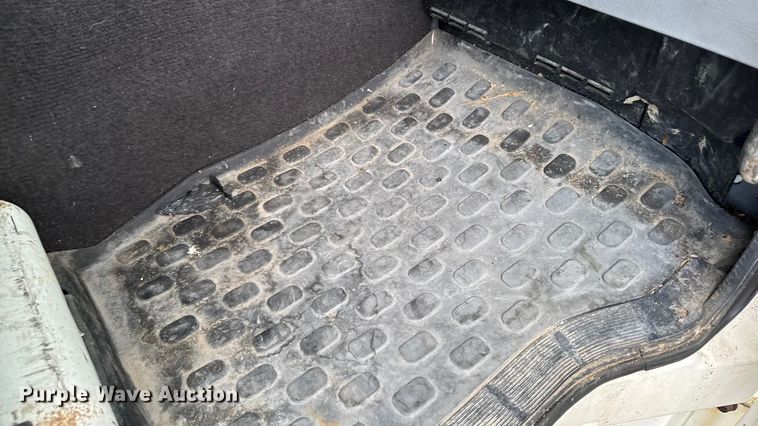 image for item EA2108 1993 Volvo FE box truck