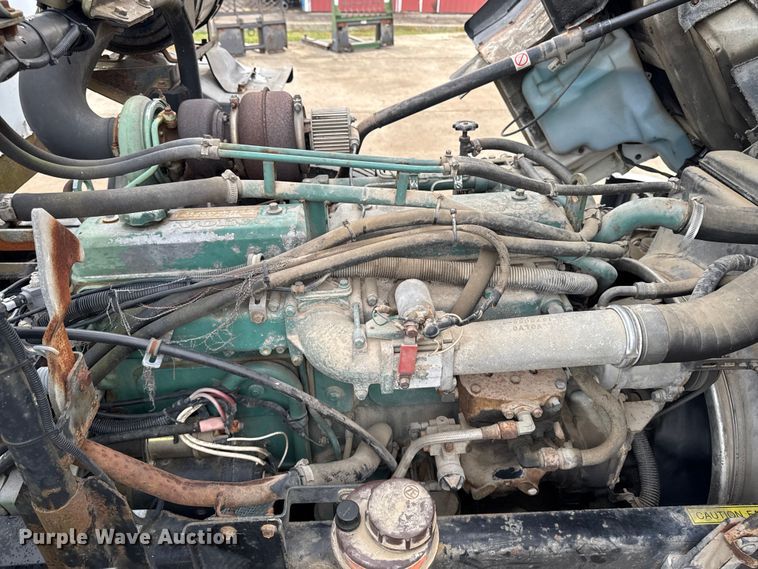 image for item EA2108 1993 Volvo FE box truck