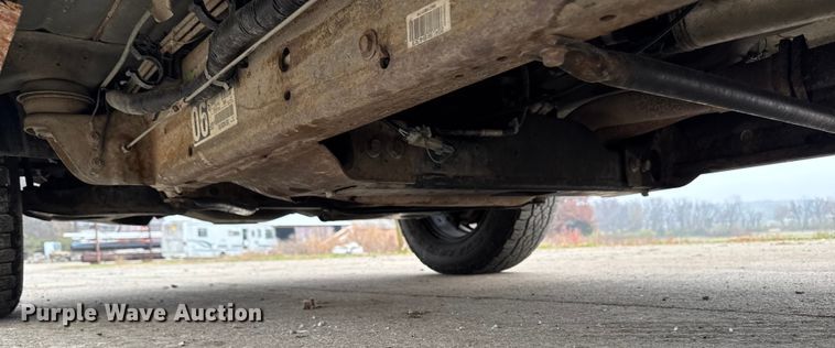 image for item EA2113 2006 Chevrolet Silverado 1500 pickup truck