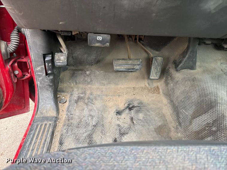 image for item EA2113 2006 Chevrolet Silverado 1500 pickup truck