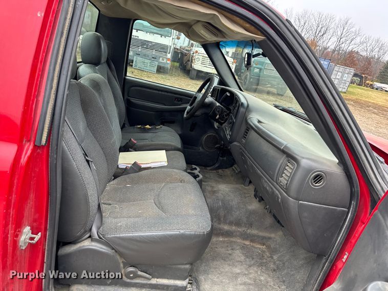 image for item EA2113 2006 Chevrolet Silverado 1500 pickup truck