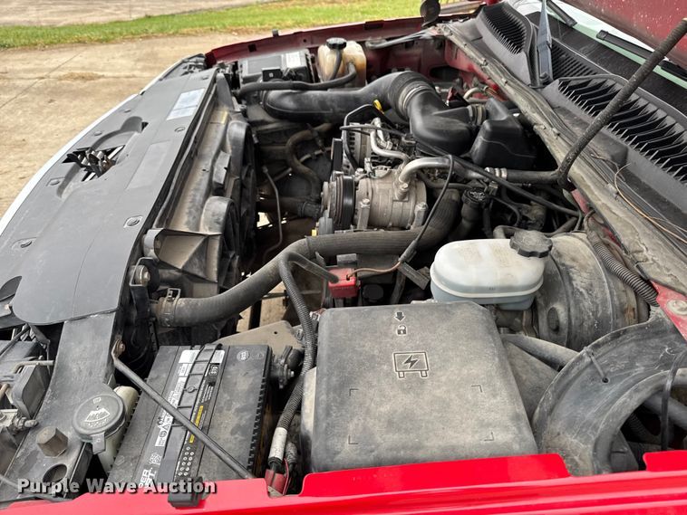 image for item EA2113 2006 Chevrolet Silverado 1500 pickup truck