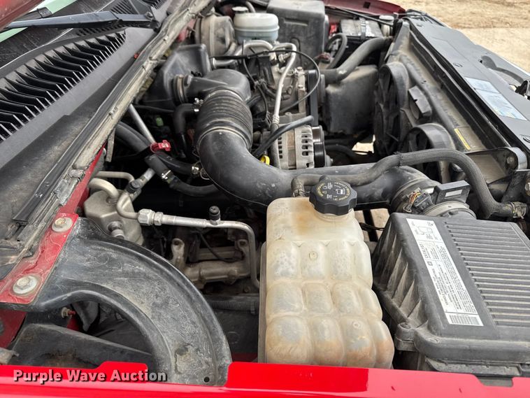 image for item EA2113 2006 Chevrolet Silverado 1500 pickup truck