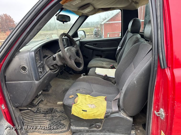 image for item EA2115 2006 Chevrolet Silverado 1500 pickup truck