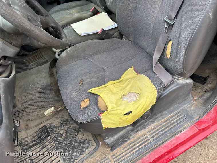 image for item EA2115 2006 Chevrolet Silverado 1500 pickup truck