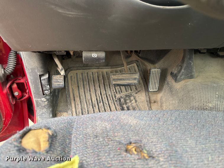 image for item EA2115 2006 Chevrolet Silverado 1500 pickup truck