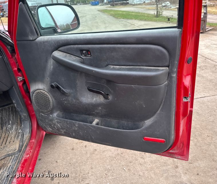 image for item EA2115 2006 Chevrolet Silverado 1500 pickup truck