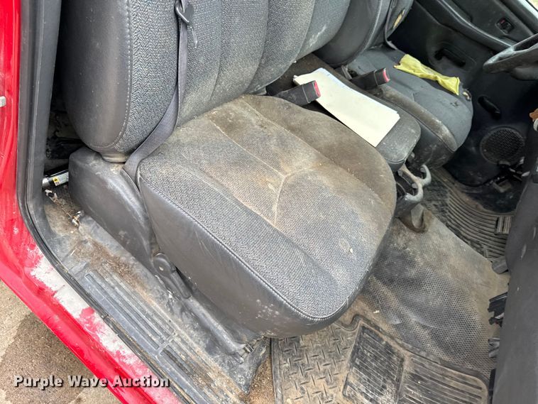 image for item EA2115 2006 Chevrolet Silverado 1500 pickup truck