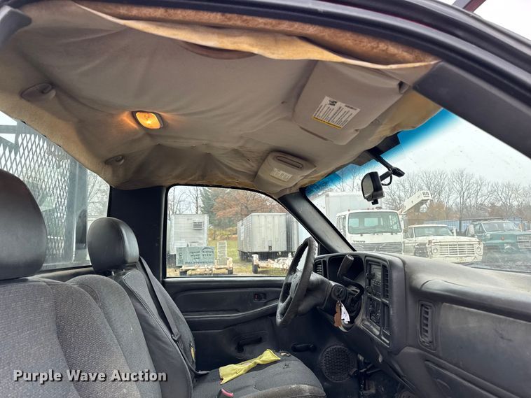 image for item EA2115 2006 Chevrolet Silverado 1500 pickup truck