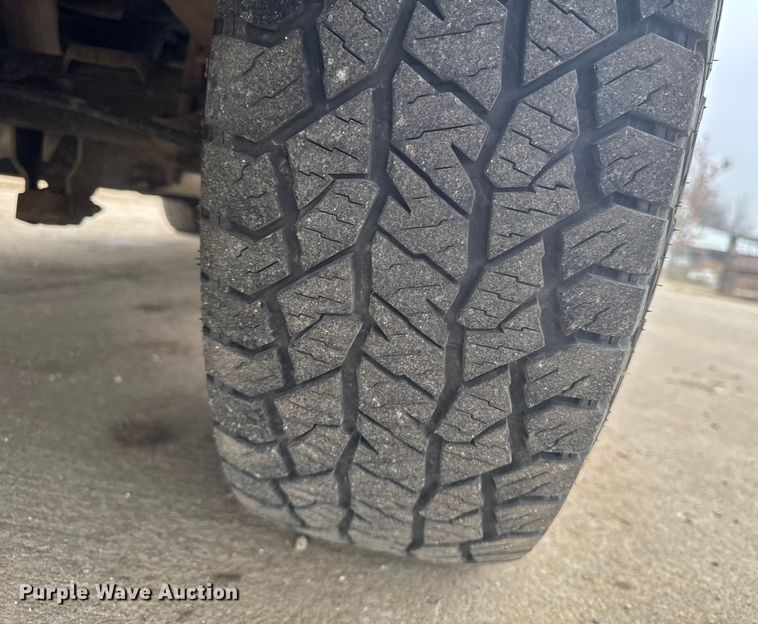 image for item EA2115 2006 Chevrolet Silverado 1500 pickup truck