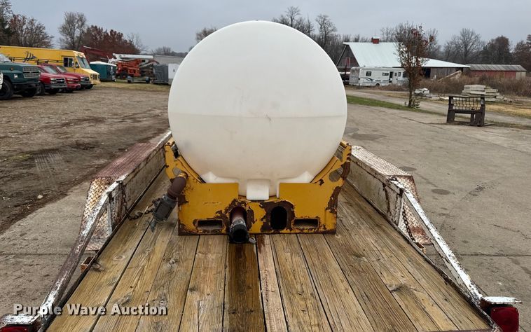 image for item EA2117 1993 Shop built equipment trailer with fluid mixing system