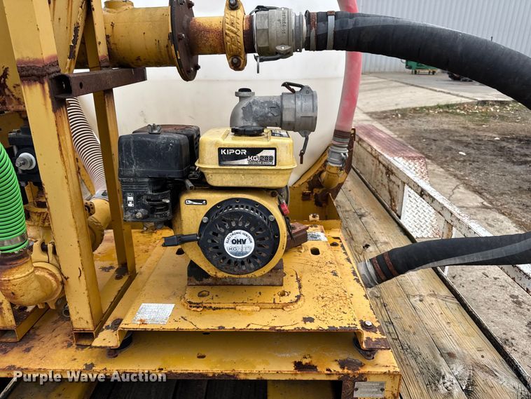 image for item EA2117 1993 Shop built equipment trailer with fluid mixing system