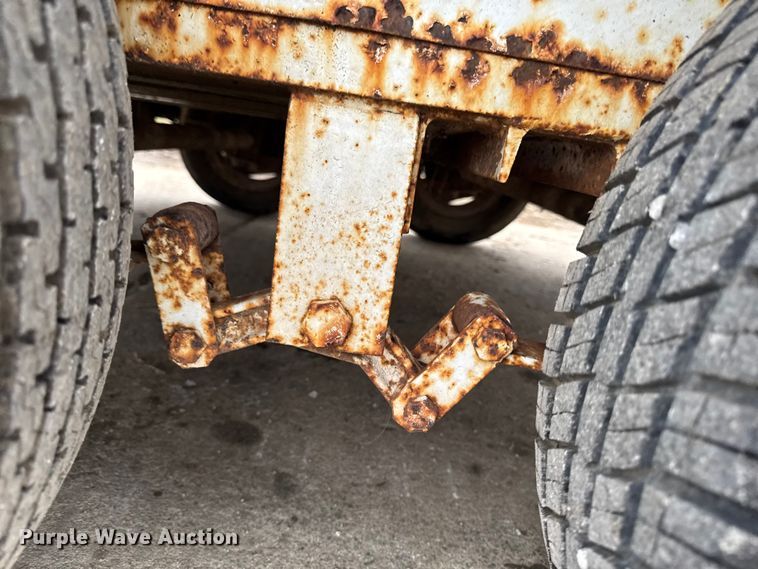 image for item EA2117 1993 Shop built equipment trailer with fluid mixing system