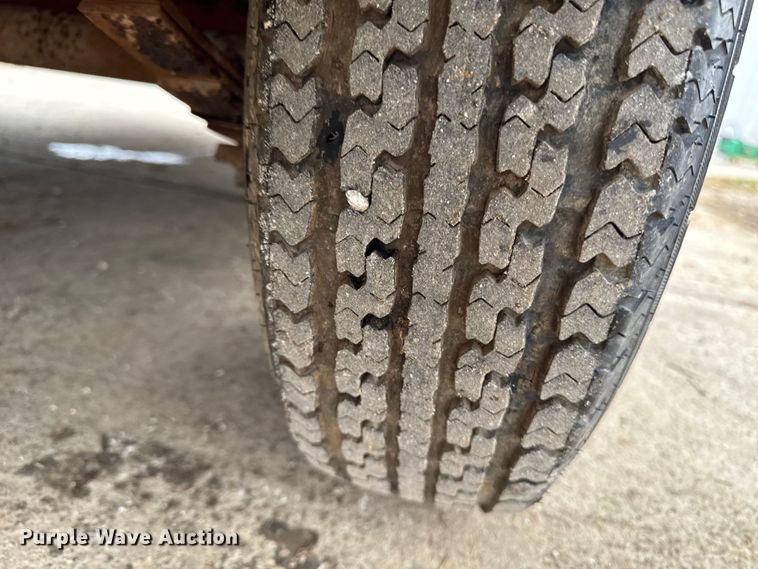 image for item EA2117 1993 Shop built equipment trailer with fluid mixing system