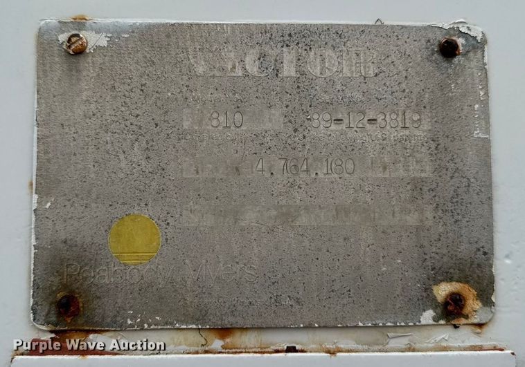 image for item EA2118 1990 International F2574 vacuum truck