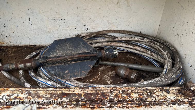 image for item EA2118 1990 International F2574 vacuum truck